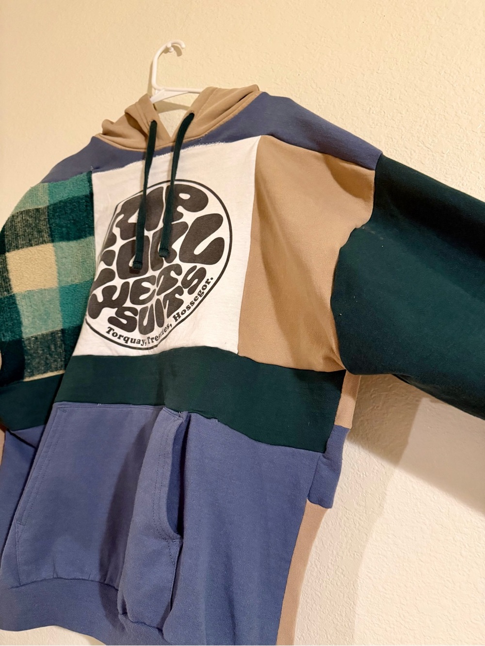 Handmade Rip Curl patchwork Hoodie - Picture 3 of 4